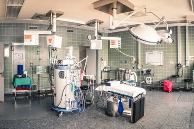Kastelo entrega material médico de ventilação e monitores ao Hospital de São João